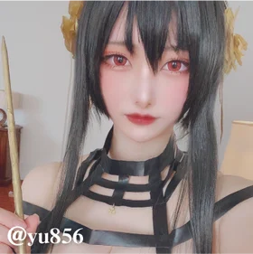 レネルレッドコスプレサムネ