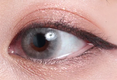 フェードグレー片目着画