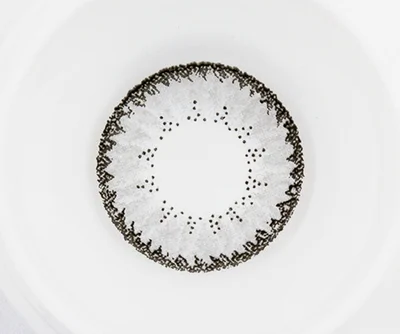 クラッシーグレーのレンズ