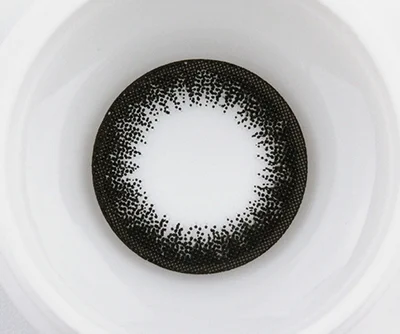 ジュジュブラックのレンズ