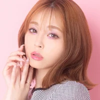 「nuts」モデルのれいぽよさん